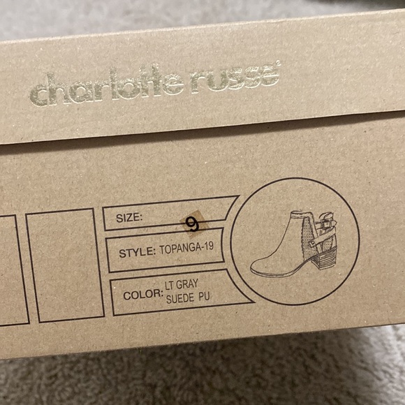 🚨SHOE SALE🚨 C.R. Suede Ankle Booties - Picture 8 of 8